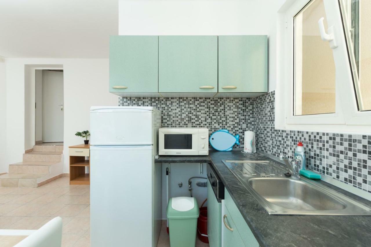 Apartment Kucera Ровин Екстериор снимка