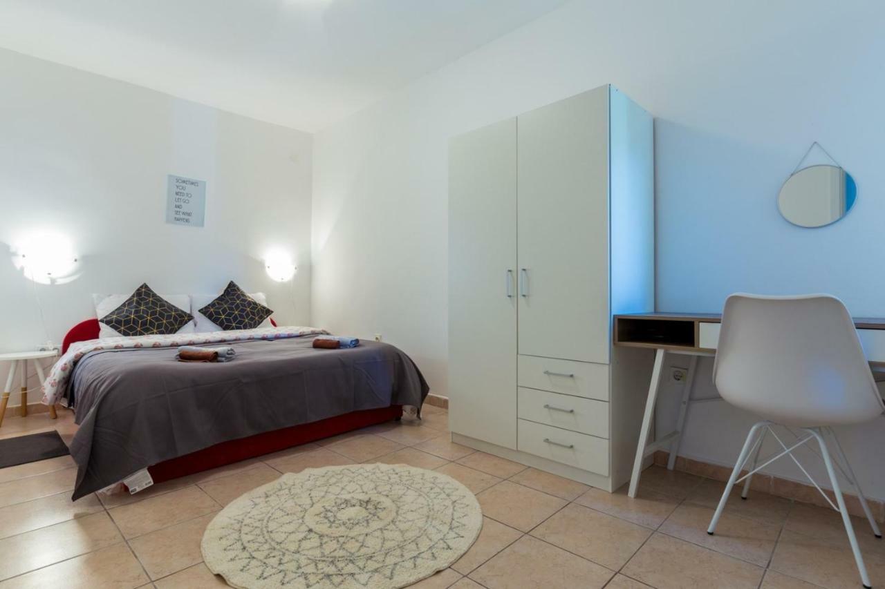 Apartment Kucera Ровин Екстериор снимка